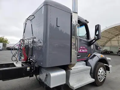 USED 2020 PETERBILT 567