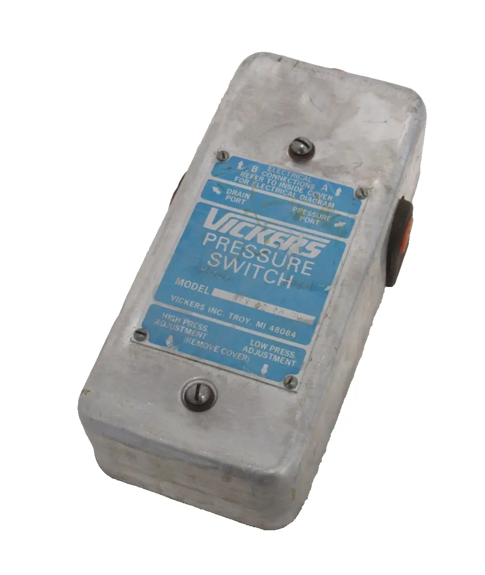 USED VICKERS ST1-02-20-11 PRESSURE SWITCH 240044 ST1022011