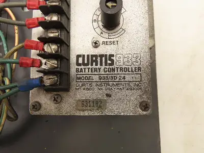 Crown 933/3D24 SP Order Picker Forklift Curtis933 Battery Controller Panel