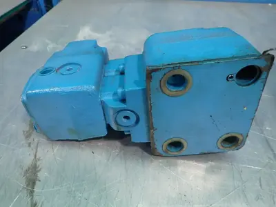 USED VICKERS CGE10122S15