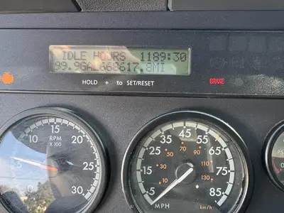 USED 2013 FREIGHTLINER CASCADIA 125