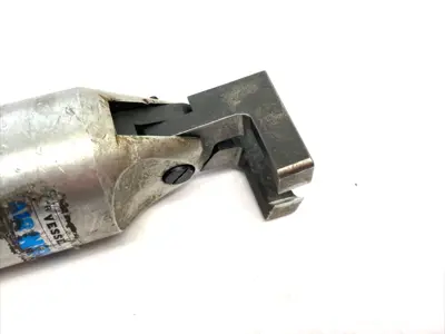 USED VESSEL HAND HELD AIR NIPPER W/ N20AK SPECIAL BLADES