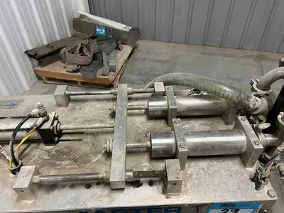Geyer Flo-master 4000 twin piston filler