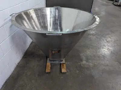 100 Gallon SS Hopper