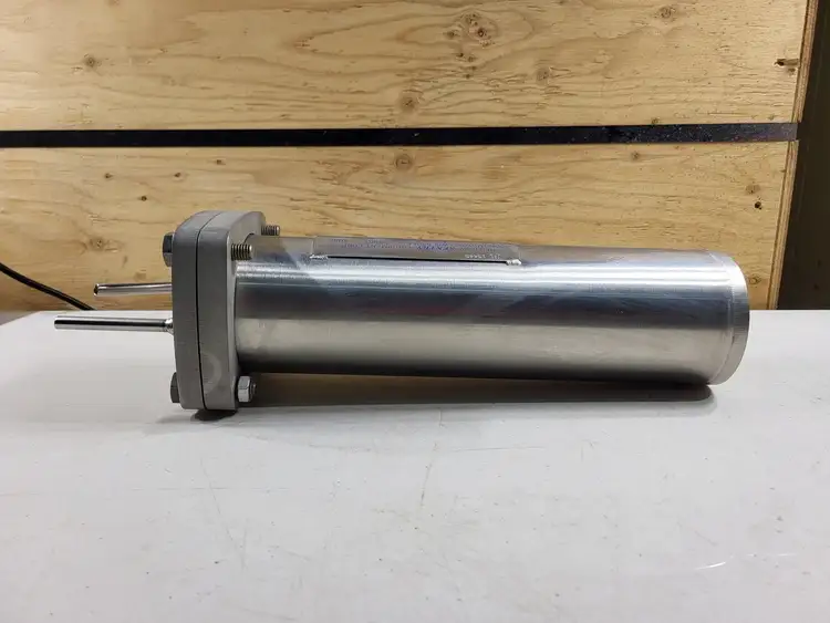 Used 2012 SENTRY FXR6222U Parts (Hydraulics and Pneumatics) British Columbia CA | Lenmark #258331