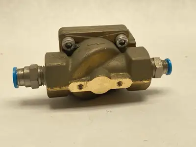 Used Festo Pneumatic Solenoid Valve 161725 Solenoid Valves Michigan US | Maverick Industrial Sales #1391750