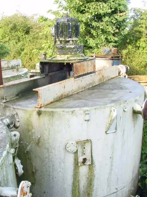 7500L S/S Vert.Enc.Mixing Tank
