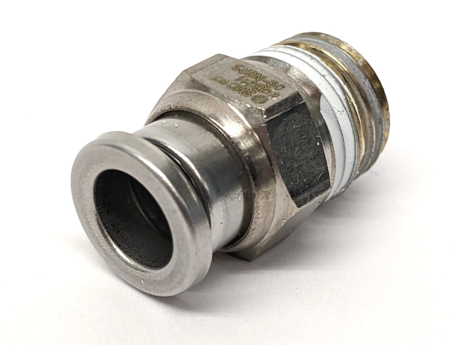 KQB2H09-N02S | SMC  One-Touch Fitting, Metal, Male, 5/16" Tube, 1/4" Port - New Other