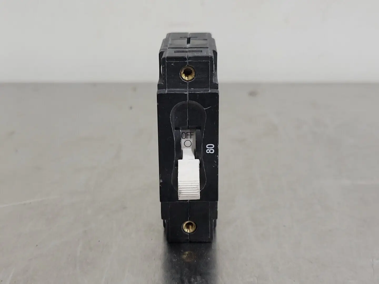Used CARLING TECHNOLOGIES CA1-X0-25-708-A11-MG Switchgears British Columbia CA | Lenmark #241400