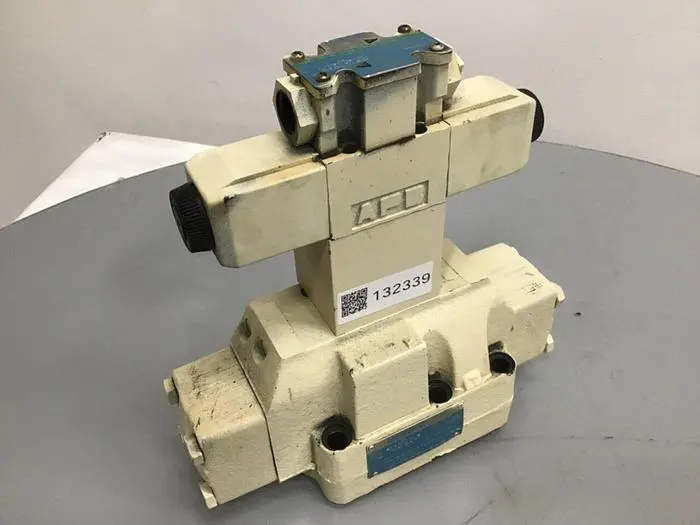 Used VICKERS DG5S-H8-6C-E-T-M-FW-D7-H5-P10-A10-60 Valves/Fittings Michigan US | Ideal Machinery #593674