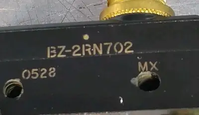 Honeywell BZ-2RN702 Snap Action Switch Loc4D24/2