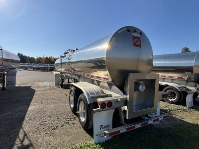 Used 2021 WALKER MILK TANKER TRAILER Liquid Supply Trailers Michigan US | Miedema Asset Management Group #1709528