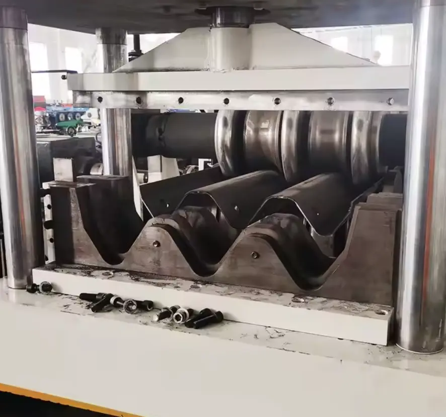 Highway Guard Rail Roll Forming Machine – United Arab Emirates