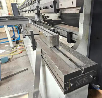 220 TON x 157" LVD STRIPPIT PPS 220/40 CNC HYDRAULIC PRESS BRAKE
