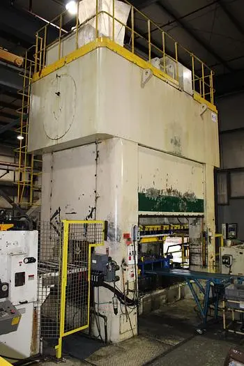 Used 2001 KOMATSU L2M400-3BM Straight Side Presses | Midwest Press and Automation #577410