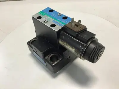 USED VICKERS DG4V-3S-7A-M-U-HL7-60-EN490