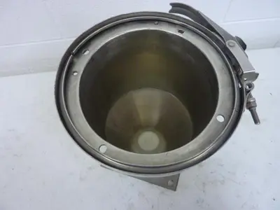 USED METAL FABRICATOR HOPPER827