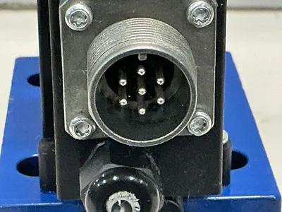 USED REXROTH 4WREE10W75-23/G24K31/A1V