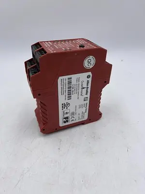 Used ALLEN-BRADLEY ALLEN-BRADLEY 440R-M23143 SER B Relays & Switches | ND Industrial Surplus #1214022