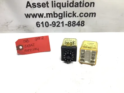 IDEC RR2BA-UL AC120V 25X21 LOT OF 2