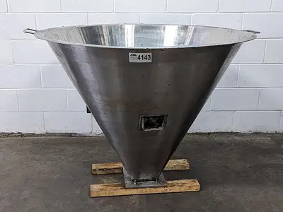 100 Gallon SS Hopper