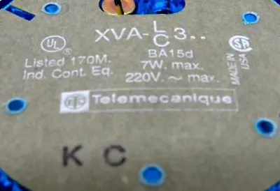 NEW TELEMECANIQUE XVA-C361 STACK LIGHT LENS 24353XVAC361