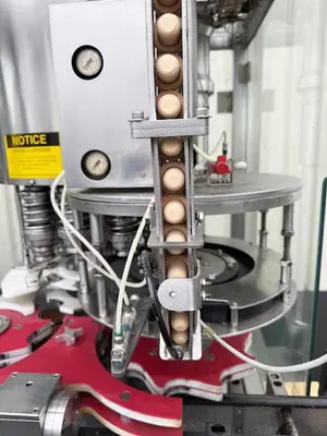 USED 2006 MBF NORTH AMERICA / A PROMACH BRAND CAPMATIC 360/9P