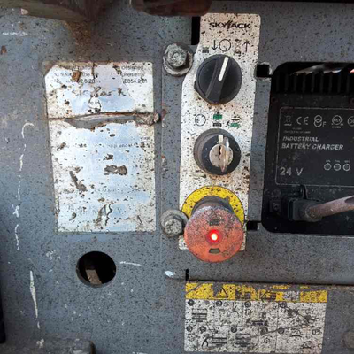 USED 2013 Skyjack SJ3219