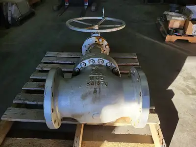 8" Class 300 Globe Valve API 623