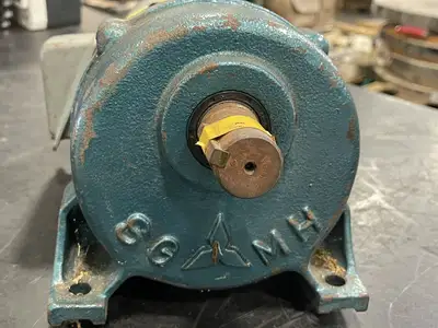 0.7kW, 3Ph, 240/480V, 1700 rpm Induction Motor