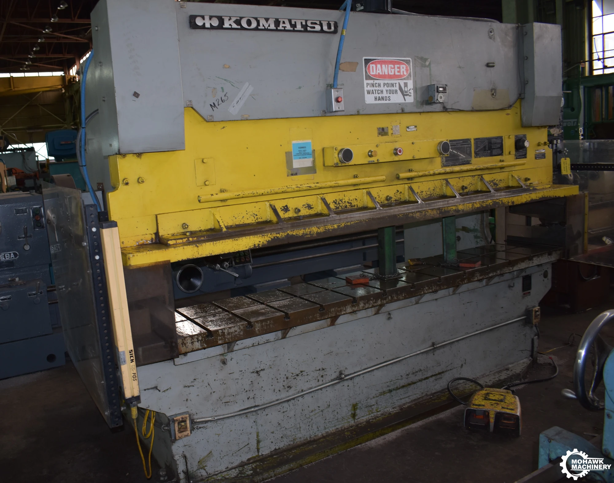 10' KOMATSU "PHS110x310" 120-TON WIDE-BED HYDRAULIC PRESS BRAKE w/18” x 122” T-SLOTTED BED & RAM