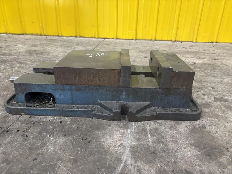 Used KURT _UNKNOWN_ Vises Ohio US | Yoder Brothers machinery #303728