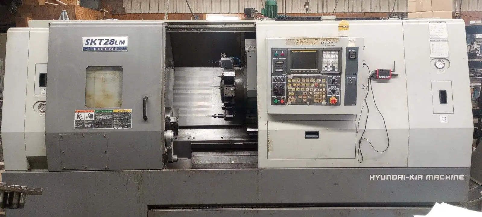 2005 Hyundai Kia SKT-28LM CNC Turning Center CNC Lathe, Funuc OiT