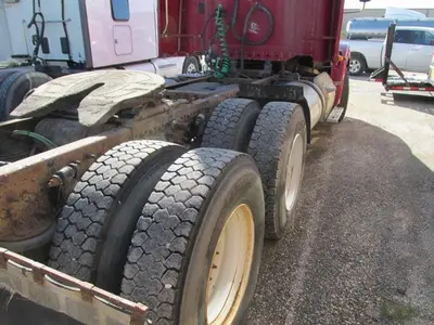 Used 2016 FREIGHTLINER CORONADO 122 Conventional trucks Manitoba CA | Conquest Truck & Auto Sales #1421347