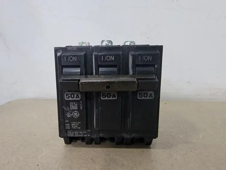 Used GENERAL ELECTRIC THQB32050 Switchgears British Columbia CA | Lenmark #238712