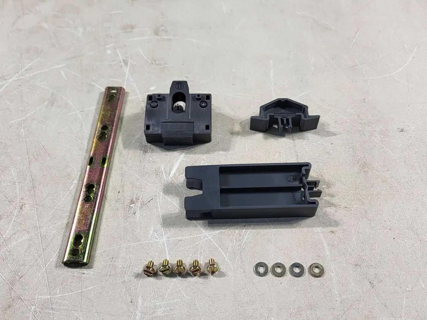 New | in-Stock TELEMECANIQUE LA9D50978 Parts British Columbia CA | Lenmark #269974