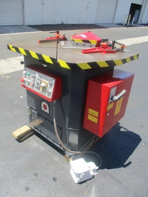 USED AMADA CS-220