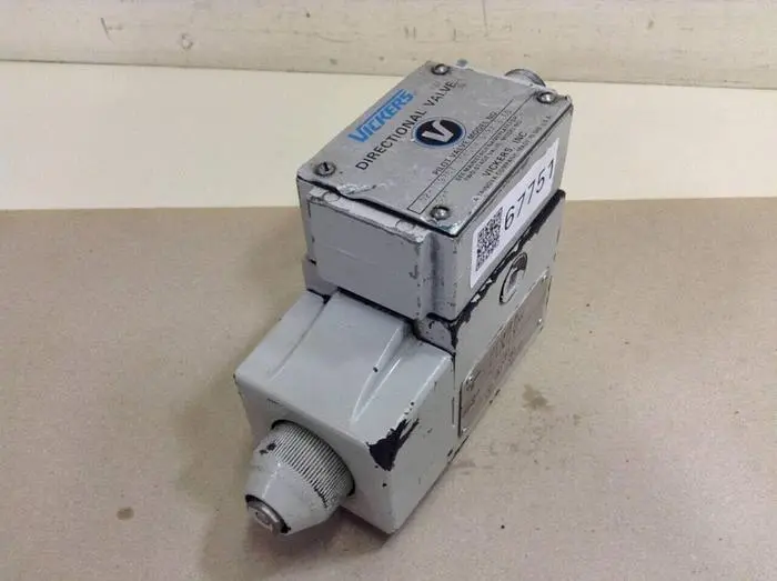 Used VICKERS 02-119767DG4S4W012AB60 Valves/Fittings Michigan US | Ideal Machinery #585563