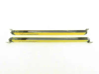Schmersal SLC440-ER-0490-14-01 Safety Light Curtain Transmitter/Receiver - READ