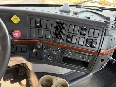 Used 2007 VOLVO VNM Conventional trucks Indiana US | Miedema Asset Management Group #1414504
