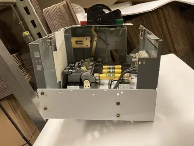 USED ALLEN-BRADLEY 2192F-BJC-24R-111 Q