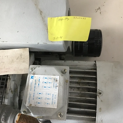 Leybold Sogevac SV4Q Rotary Vane Vacuum Pump – Model 9500549, Single-Stage Oil-Sealed