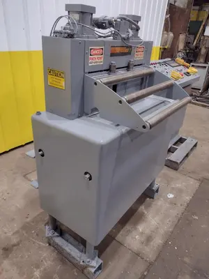 24" COOPER-WEYMOUTH MODEL MAX-II SERVO FEEDER & CONTROLS: STOCK #18171