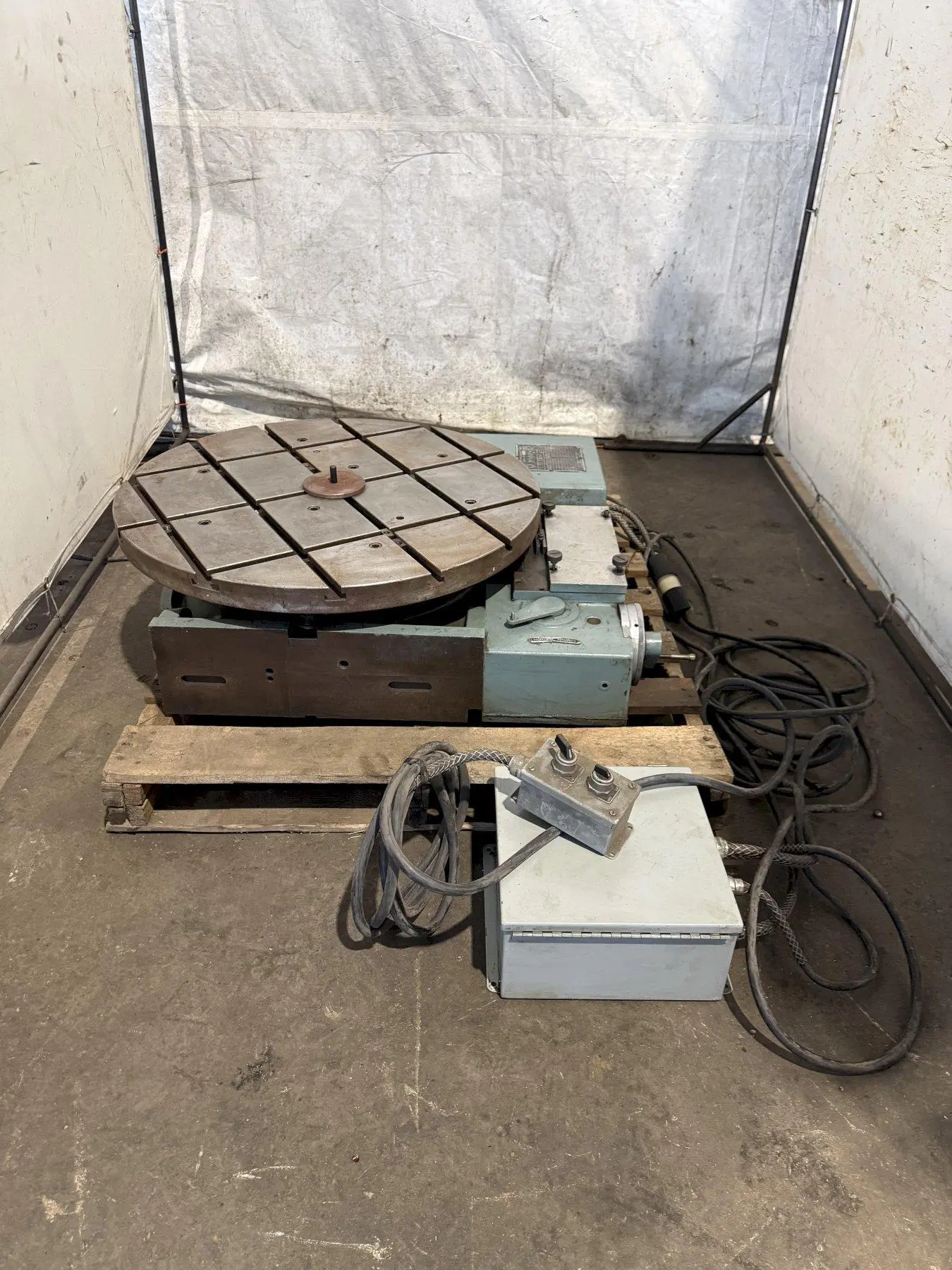 USED KNIGHT 24