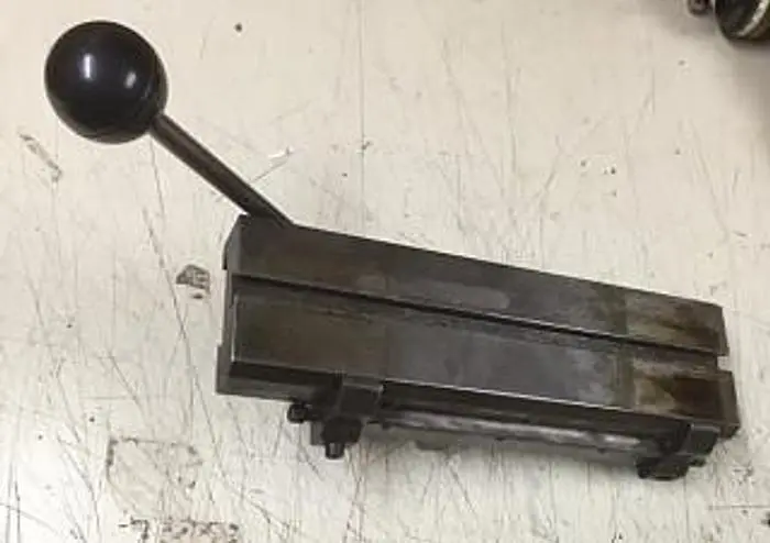 2339-440 Hardinge Lever Operated Double Tool Cross Slide for Models DV-59, DSM-59 & HSL-59 Lathes