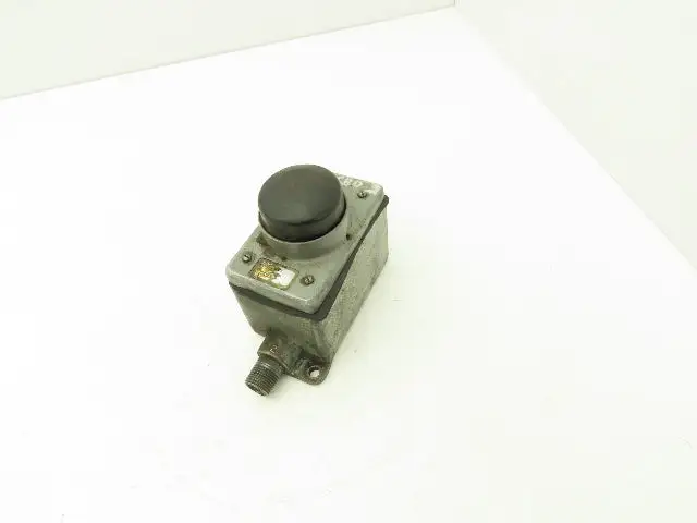 Used MICRO SWITCH _UNKNOWN_ Relays & Switches | Arrow Industrial #617740