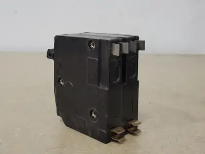 USED SQUARE D QO230