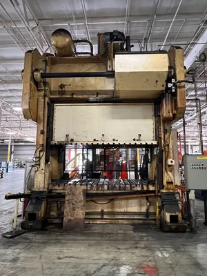 1998 BLOW SC2-300-120-60 Straight Side Double Crank Press | Universal Press & Machinery (UPM) (4)