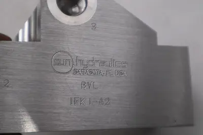 Sun Hydraulics BVL Line Mount Manifold - NEW - STOCK GF798