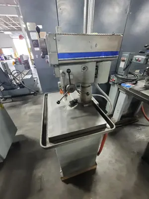 Used CLAUSING 1685 Heavy Duty Multiple Spindle Drills including Gang & Cluster Kentucky US | Aucto #565318